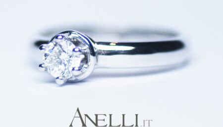 Anello Solitario 6 griffe 0,30 carati G-VS1 GIA