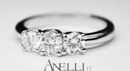 Anello Trilogy 0,85 carati colore F purezza IF GIA