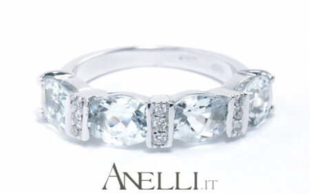 Anello acquamarina 2,40 carati