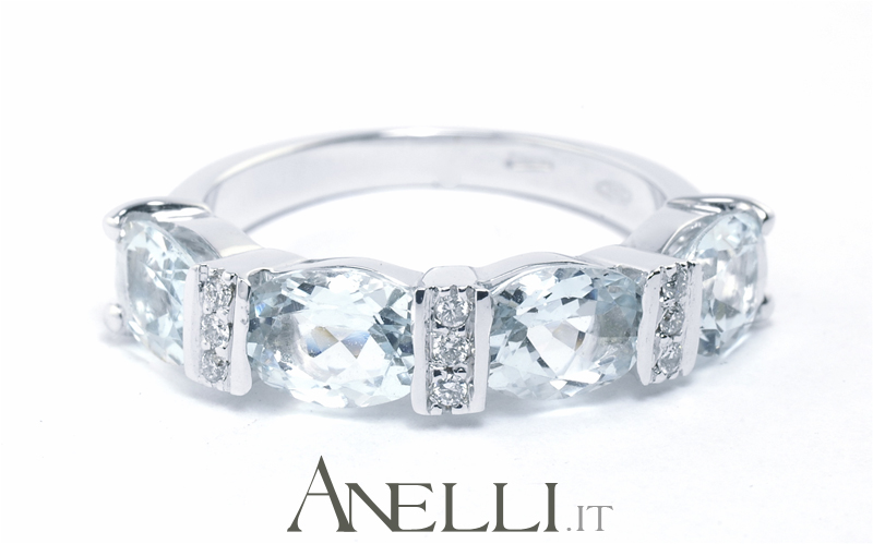 Anello acquamarina 2,40 carati