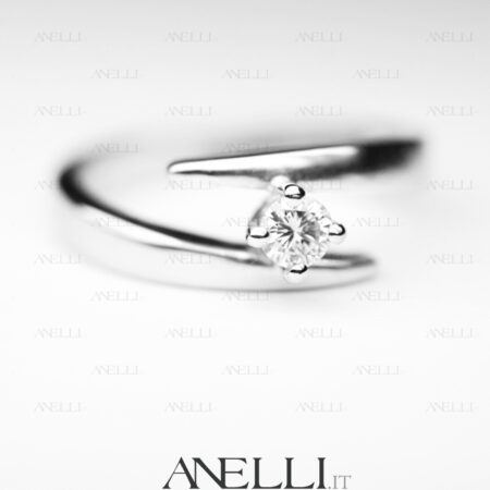 Anello con Diamante 0,40 carati F-VS1 GIA