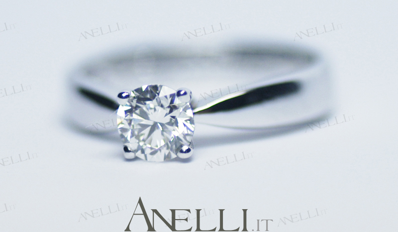 Anello da Fidanzamento con Diamante 0.45 ct E-VS1