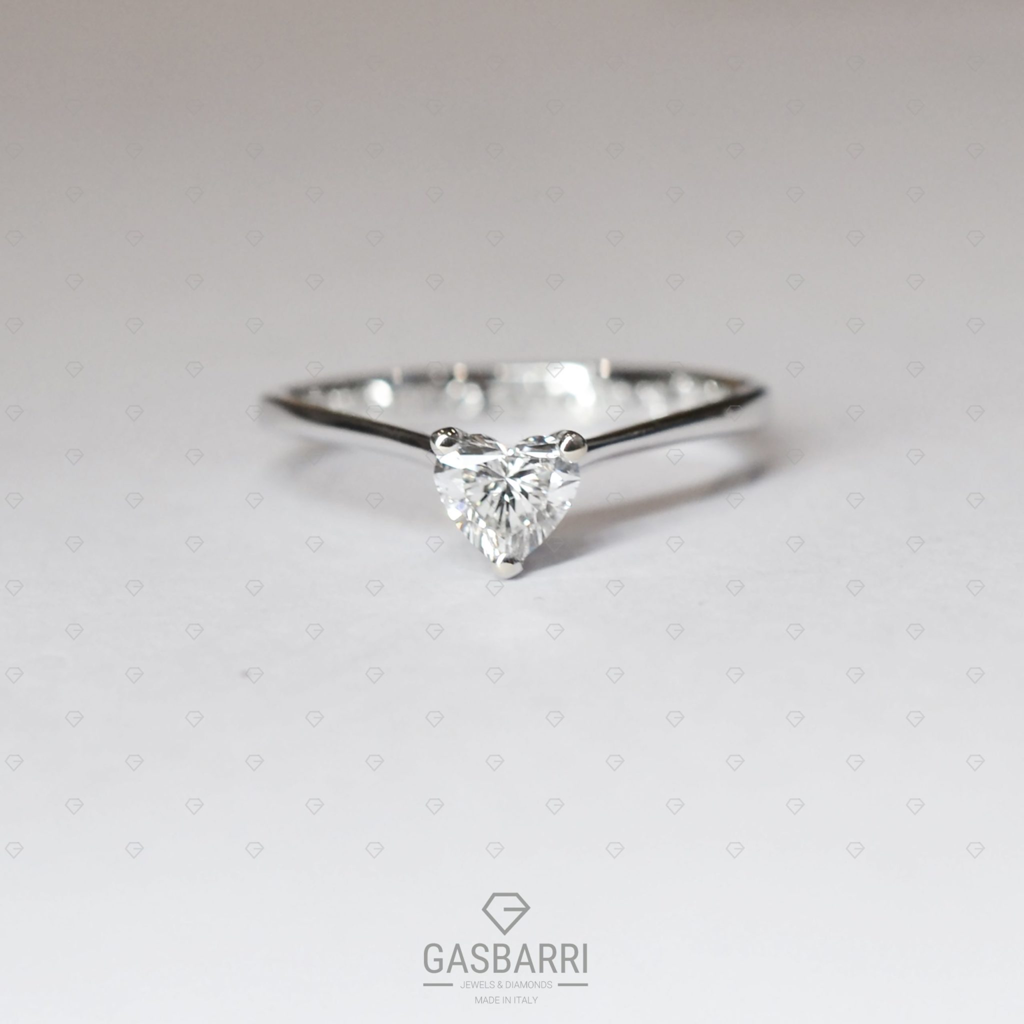 Anello Diamante Cuore 0.50 F-VVS1