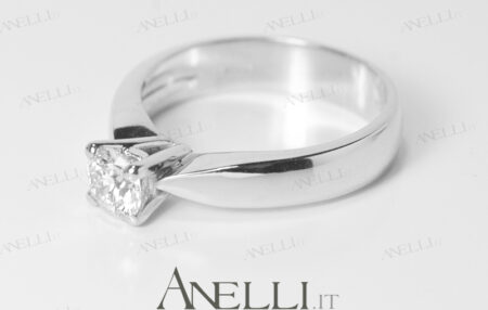 Anello Solitario 0,40 carati colore E purezza IF GIA