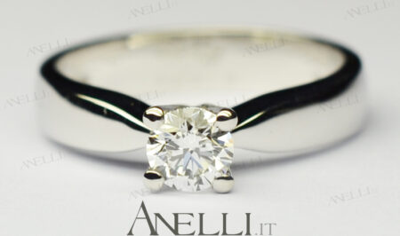 Anello Solitario 0.40 carati colore H purezza VS2