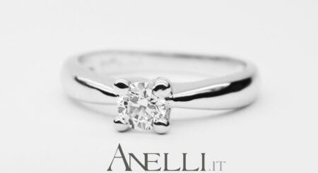 Anello Solitario 0,30 Carati F-VS1 GIA