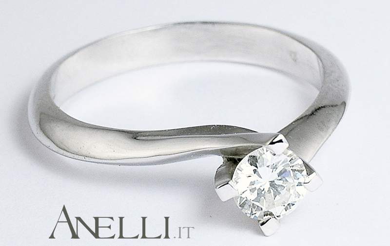 Anello Solitario Valentino 0,45 carati (F - Purissimo)