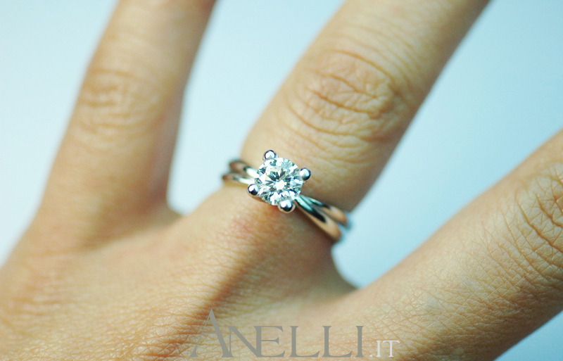 Anello Fidanzamento di 0.60 carati D-SI1 GIA