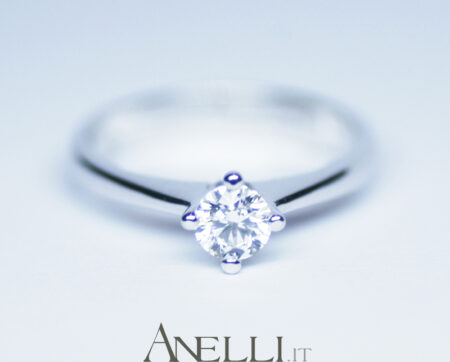 Anello Solitario Diamante 0,32 carati GIA