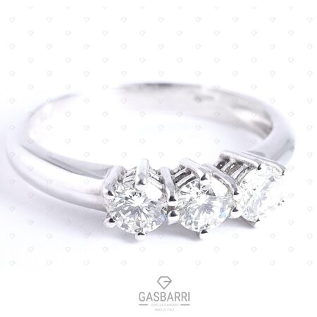 Anello trilogy 0,51 carati (F-VVS1)