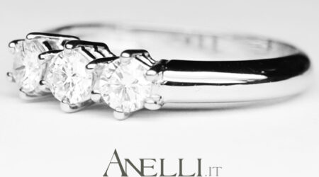 Anello Trilogy 0,75 ct colore E purezza VVS1 GIA