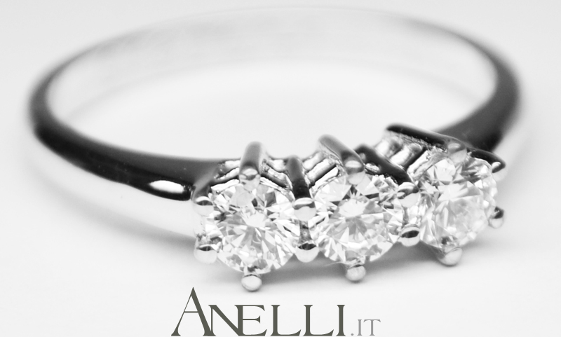 Anello Trilogy Diamanti 0,60 carati F-VVS1
