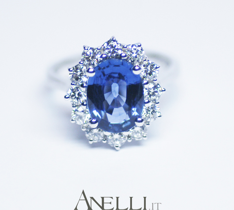 Anello con Zaffiro Naturale di 5 carati