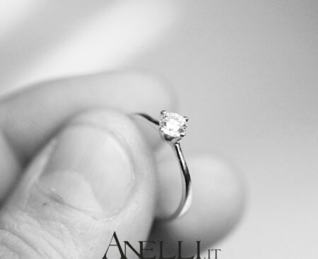 Solitario con Diamante 0.60 carati D-SI1 GIA