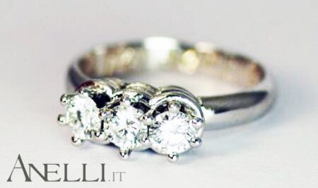 Anello Trilogy di 1,20 carati GIA
