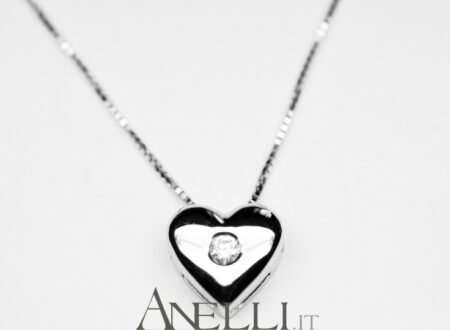 Ciondolo a cuore con diamante