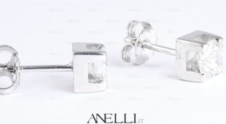 Orecchini in oro bianco e diamanti (0,64 carati F-VS1)